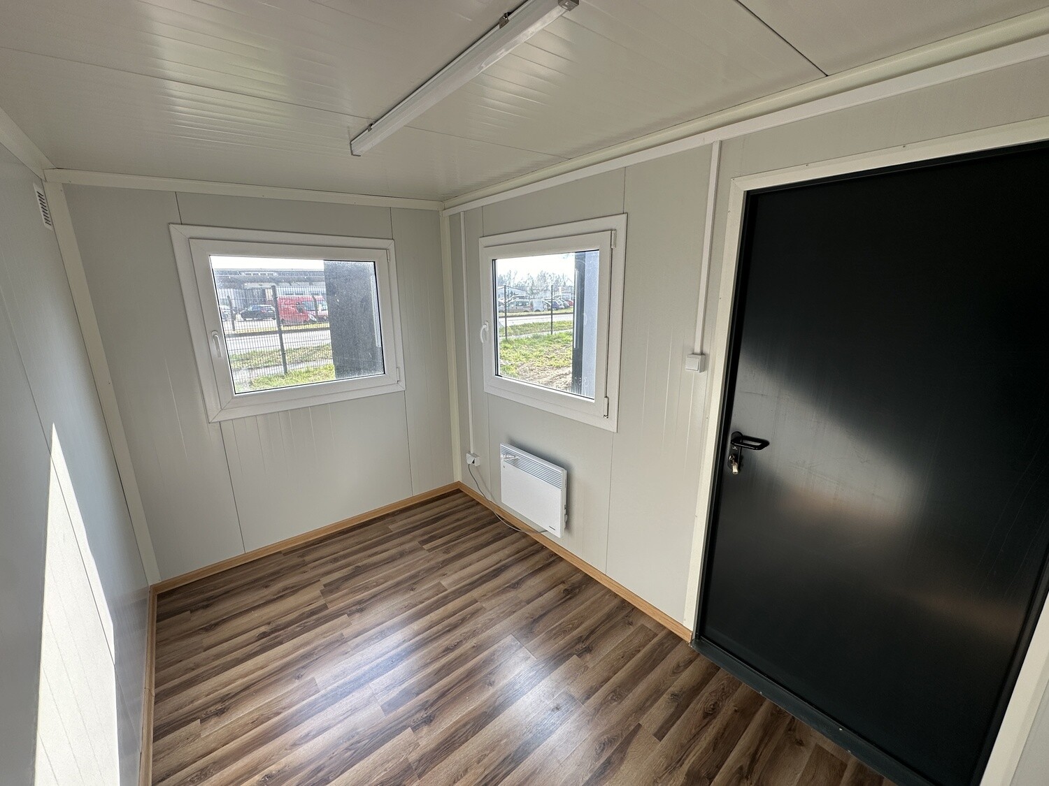 Bürocontainer 3,50 x 2,20 m – Die Container