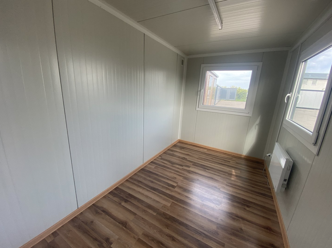 Bürocontainer 4,00 x 2,20 m – Die Container