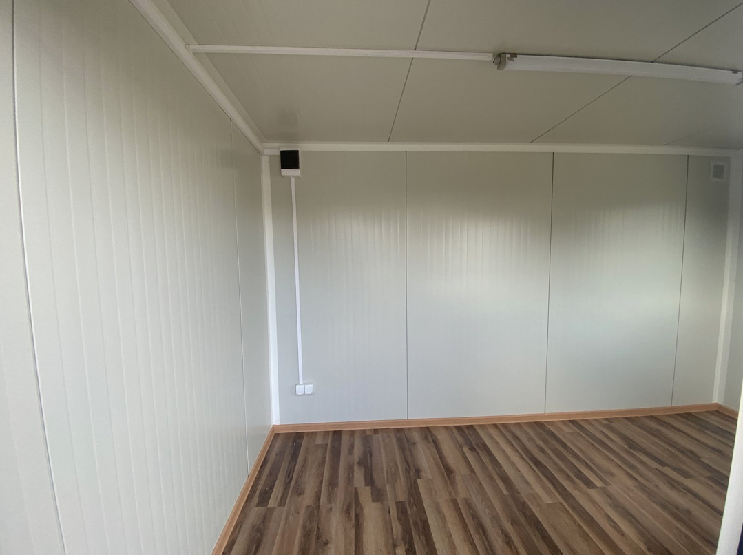 Bürocontainer 4,00 x 2,20 m – Die Container
