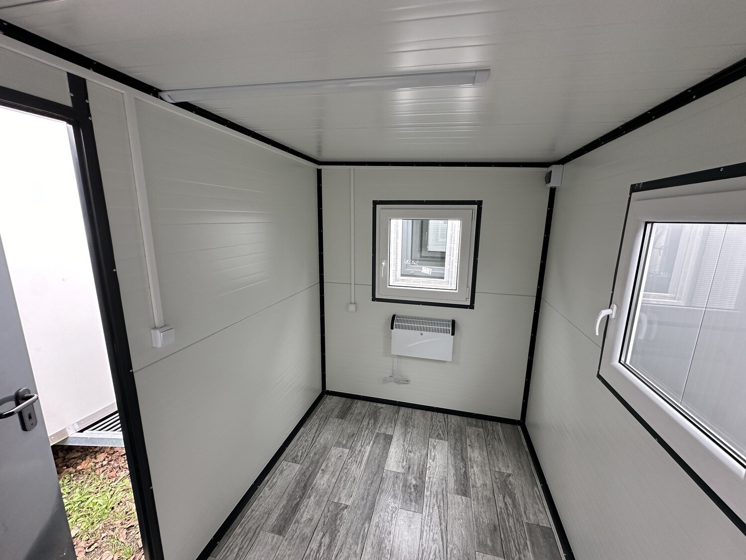 Bürocontainer 3,00 x 2,00 m – Die Container
