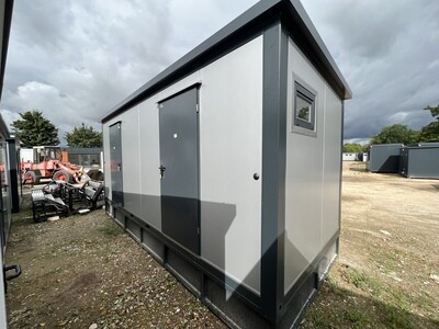 6,00 x 2,40 WC Container mit Fäkalientank – Die Container