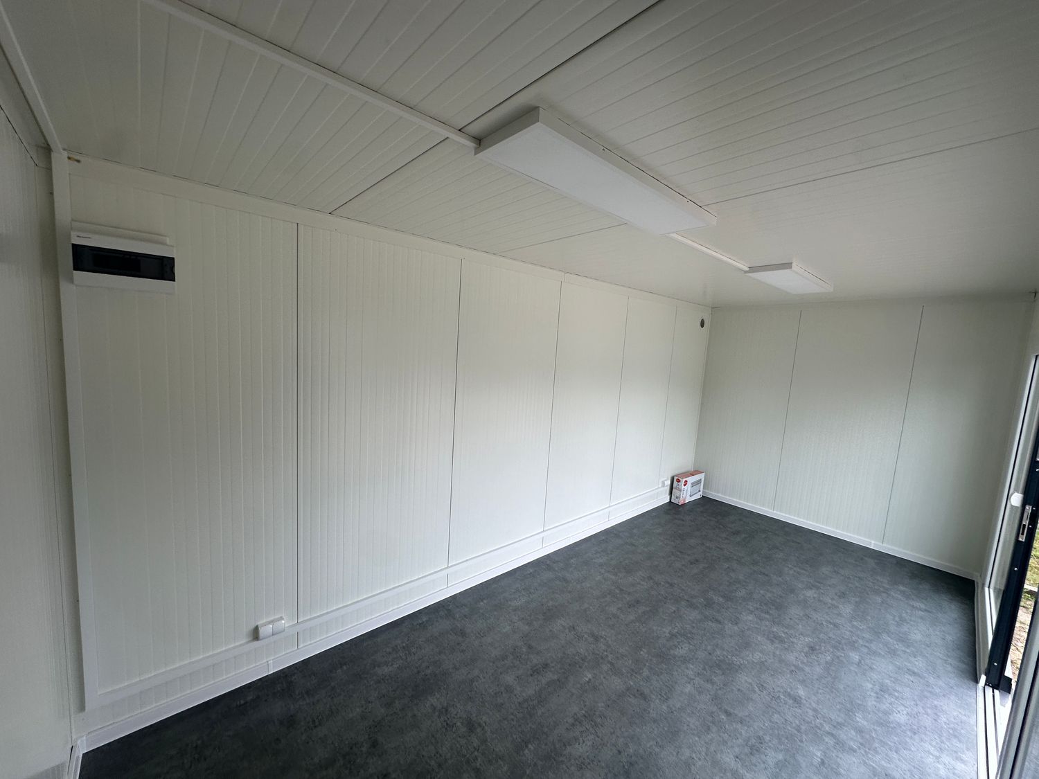 Bürocontainer 6,00 x 2,90 m – Die Container