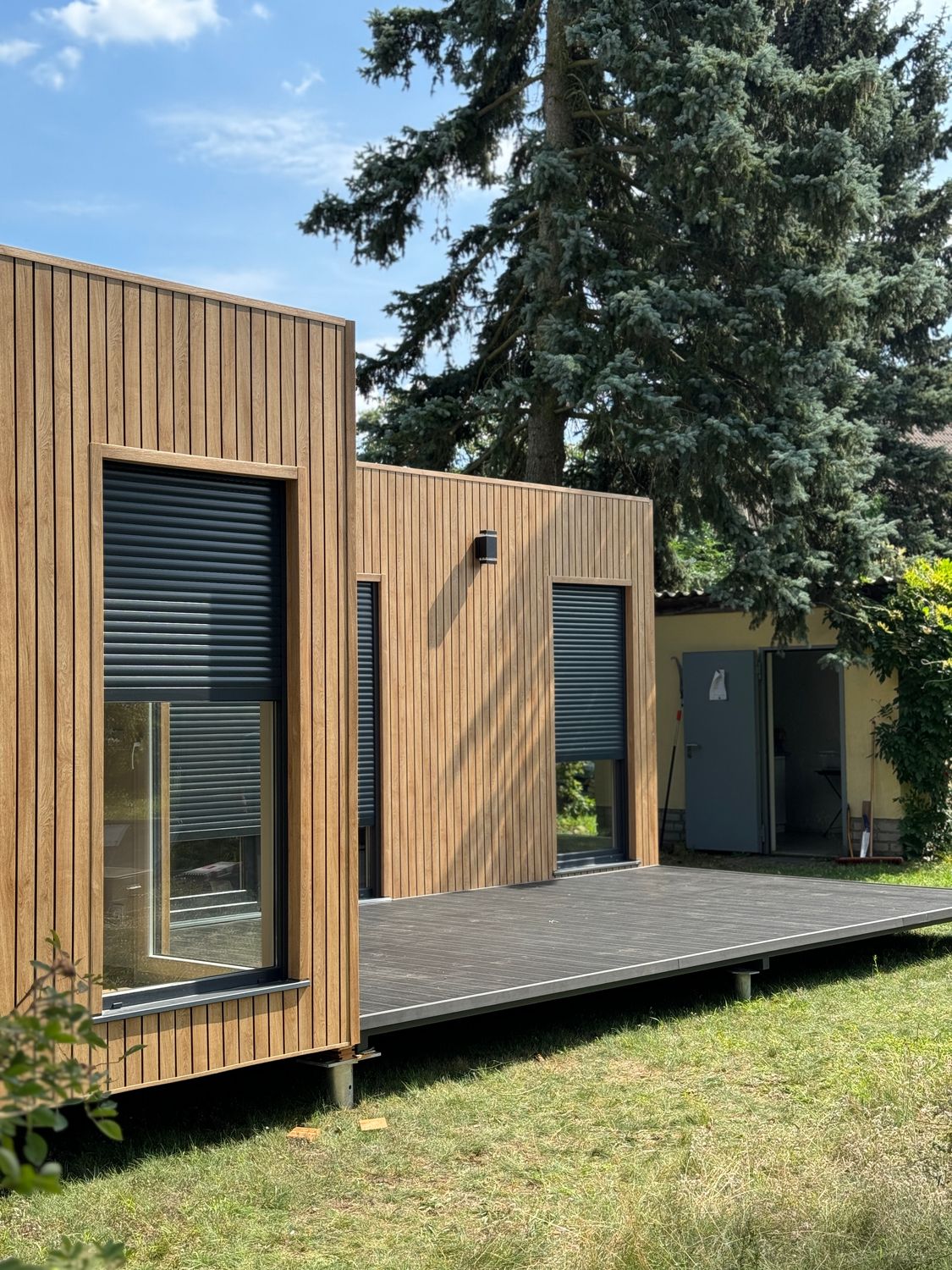 Premium Tiny House / Wochenendhaus L-Form – Die Container