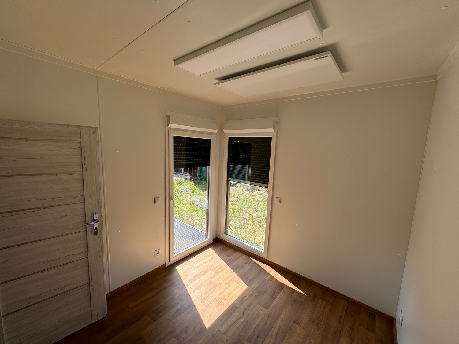 Premium Tiny House / Wochenendhaus L-Form – Die Container