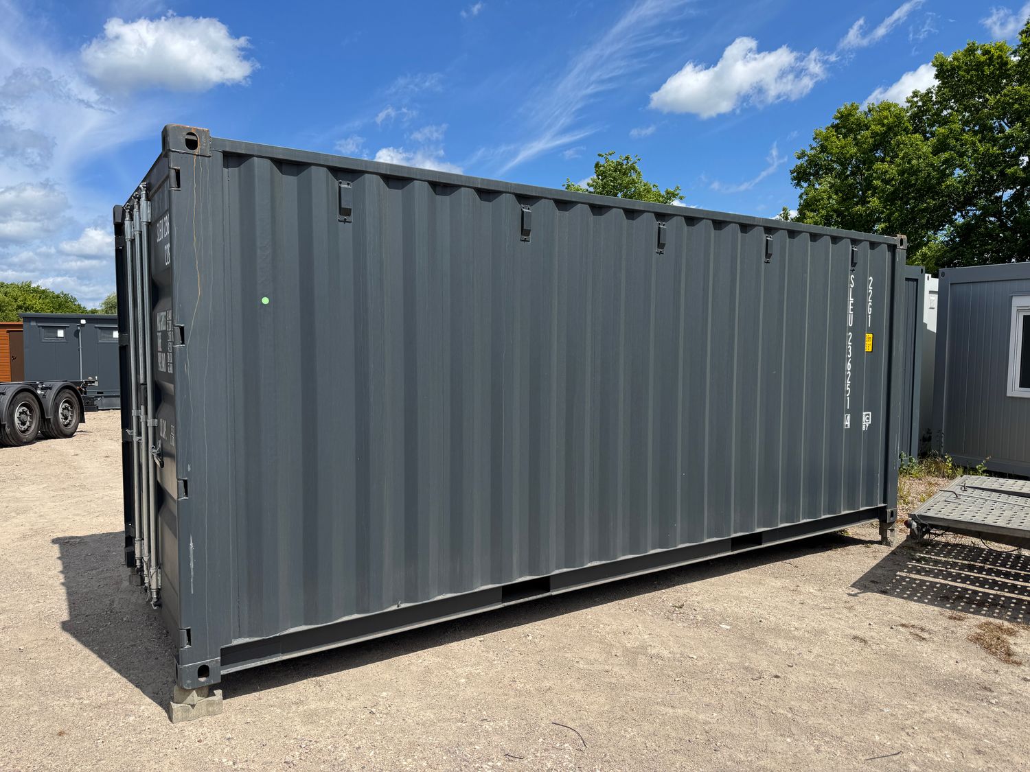 20 Fuß Lagercontainer / Seecontainer 6,00 x 2,44 m – Die Container