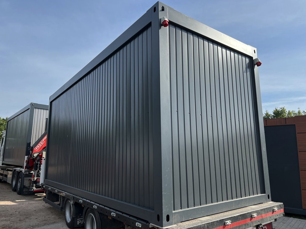 Lagercontainer 6,00 x 2,44 mit zweiflügeliger Tür – Die Container