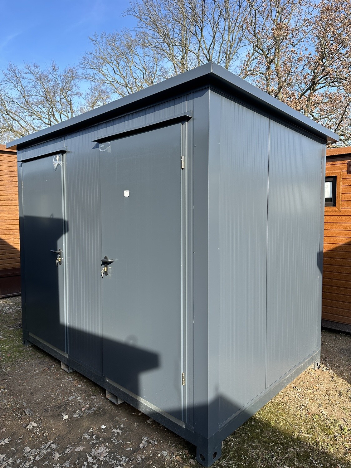 3,00 x 2,00 m Doppel-WC Container – Die Container