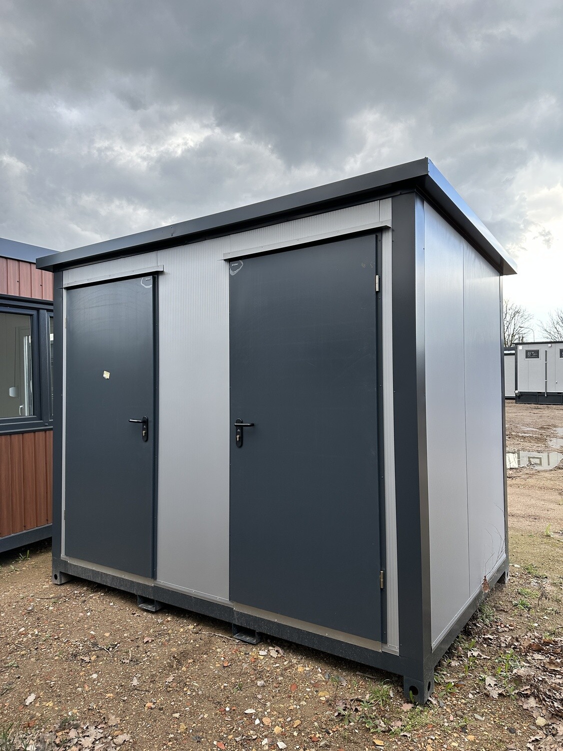 3,00 x 2,00 m Doppel-WC Container – Die Container