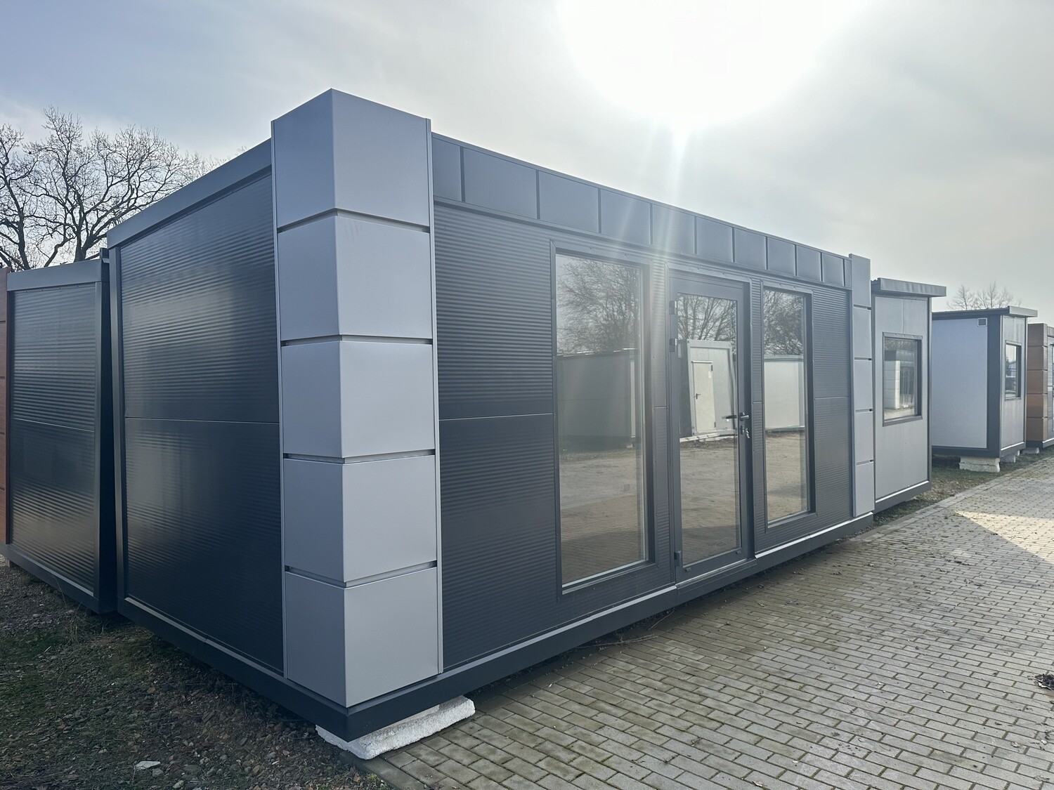 Bürocontainer 6,00 x 2,80 m – Die Container