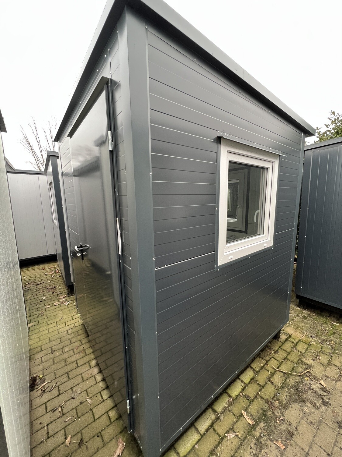 Bürocontainer 2,00 x 2,00 m – Die Container