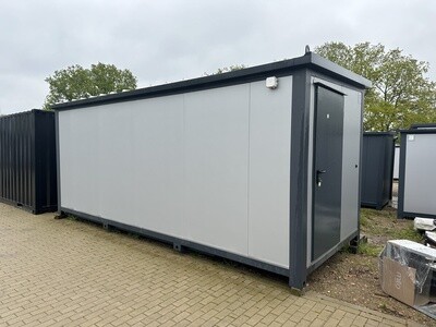 6,00 x 2,40 m Duschcontainer mit 6 Duschen – Die Container