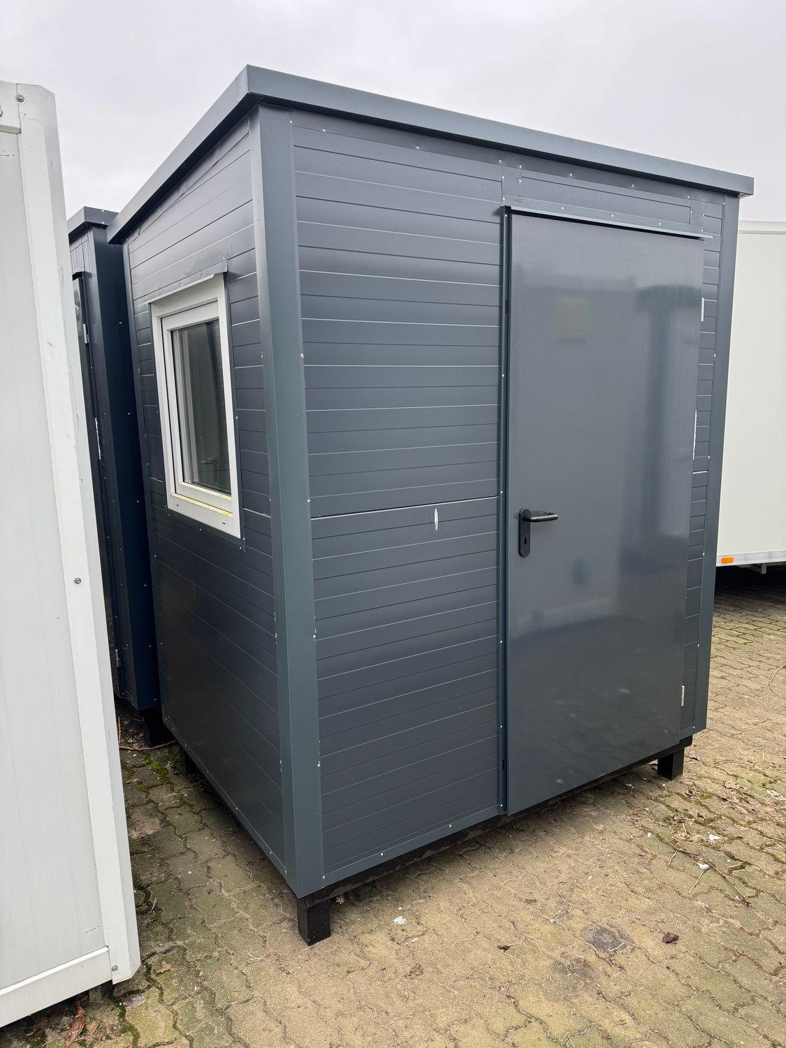 Bürocontainer 2,00 x 1,50 m – Die Container
