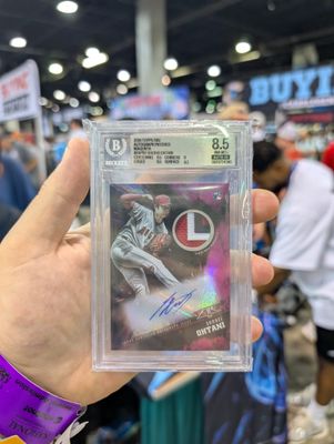 2018 Topps Fire Shohei Ohtani Magenta /10 BGS 8.5 Auto 10