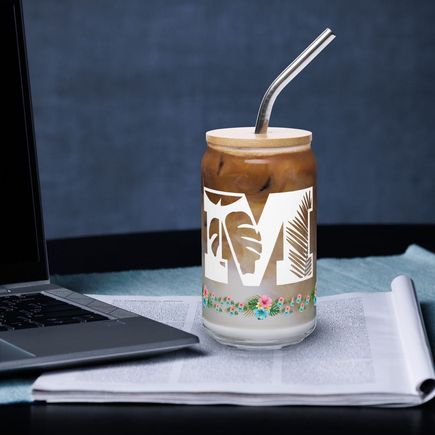 Can-shaped glass M