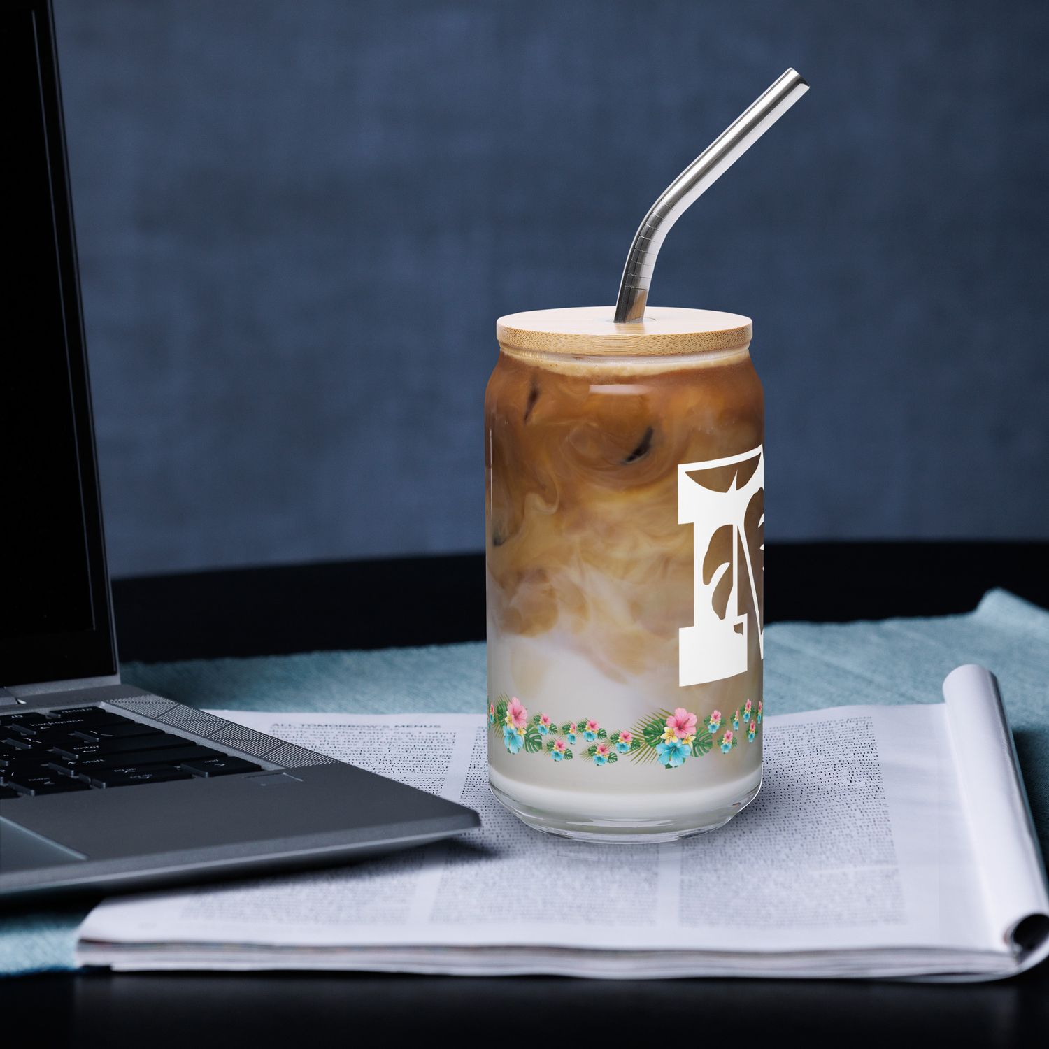 Can-shaped glass M