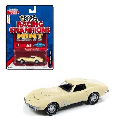 Racing Champions Diecast Model Car Chevy Chevrolet Corvette 1969 1/64 scale new in pack