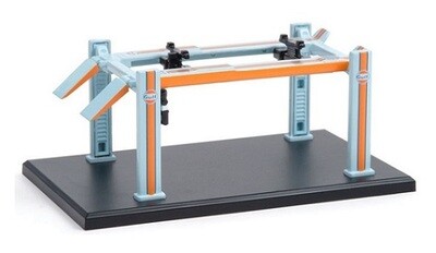 Greenlight Diecast Model Accessory Diorama Garage Workshop Four Post Lift "Gulf" 1/64 scale