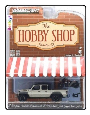 Greenlight Diecast Model Car Hobby Shop Jeep Gladiator Rubicon 2020 + Indian Scout Bobber 2020 Bike 1/64 scale new in pack