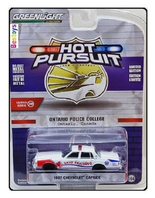 Greenlight Diecast Model Car Hot Pursuit Police Chevy Chevrolet Caprice 1987 Ontario Police College 1/64 scale new in pack