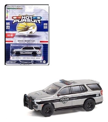 Greenlight Diecast Model Car Hot Pursuit Police Chevy Chevrolet Tahoe Pursuit Vehicle 2021 General Motors 1/64 scale new in pack