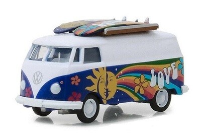 Greenlight Hobby Shop VW Volkswagen Kombi Panelvan 1971 + Surfboards 1/64 scale