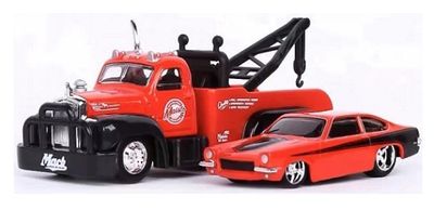 Maisto Elite Transport Mack B 61 B61 Tow Truck 1953 + Chevy Chevrolet Vega 1971 1/64 scale