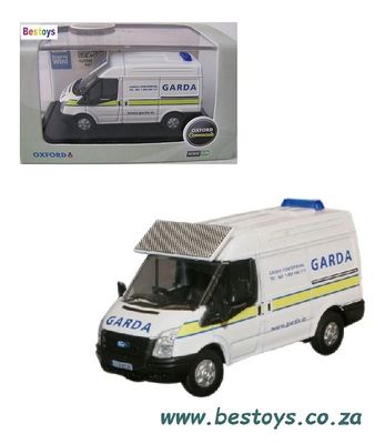 Oxford Diecast Model Car FT007 Ford Transit Van Police &quot;Garda&quot; 1/76 OO railway scale