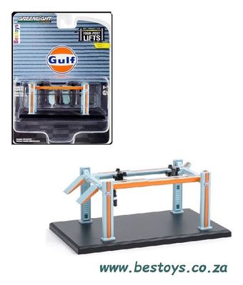 Greenlight Diecast Model Accessory Diorama Garage Workshop Four Post Lift &quot;Gulf&quot; 1/64 scale