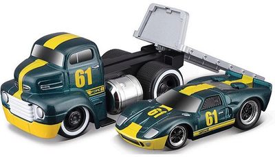 Maisto Muscle Machines Diecast Model Car Transport Ford COE Flatbed Recovery Truck 1950 + Ford GT 40 GT40 MK 2 Mk2 1966 No 61