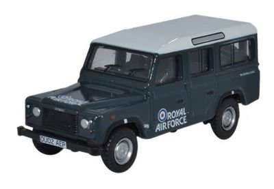 Oxford Diecast Model Car DEF013 Land Rover Defender 110 Military "Royal Airforce" 1/76 OO railway scale