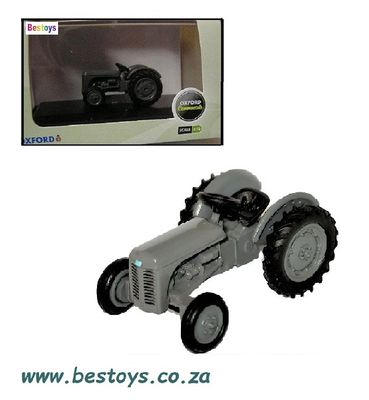 Oxford Diecast Model TEA001 Ferguson TEA Tractor Farm Agricultural 1/76 OO railway scale