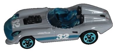Hotwheels Hot Wheels Diecast Model Car 2024 79/250 Glory Chaser No 32 Dream Garage 1/64 scale