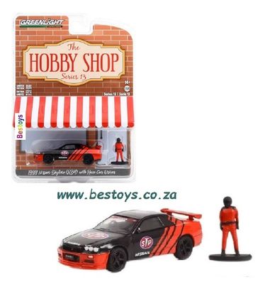 Greenlight Hobby Shop Nissan Skyline R34 1999 + Race Driver &quot;STP&quot; 1/64 scale