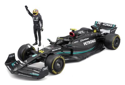 Burago 28037 Formula 1 F1 Mercedes AMG W 14 E W14E 2023 GP No 44 Hamilton "Petronas" with figurine
