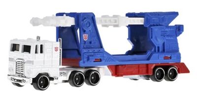 Hot Wheels Track Fleet Ultra Magnus Transformers Car Transporter