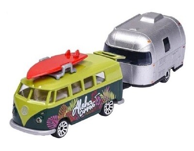 Majorette 2 pk VW Volkswagen Kombi T 1 T1 Bus + Surfboard &amp; Eriba Puck Caravan