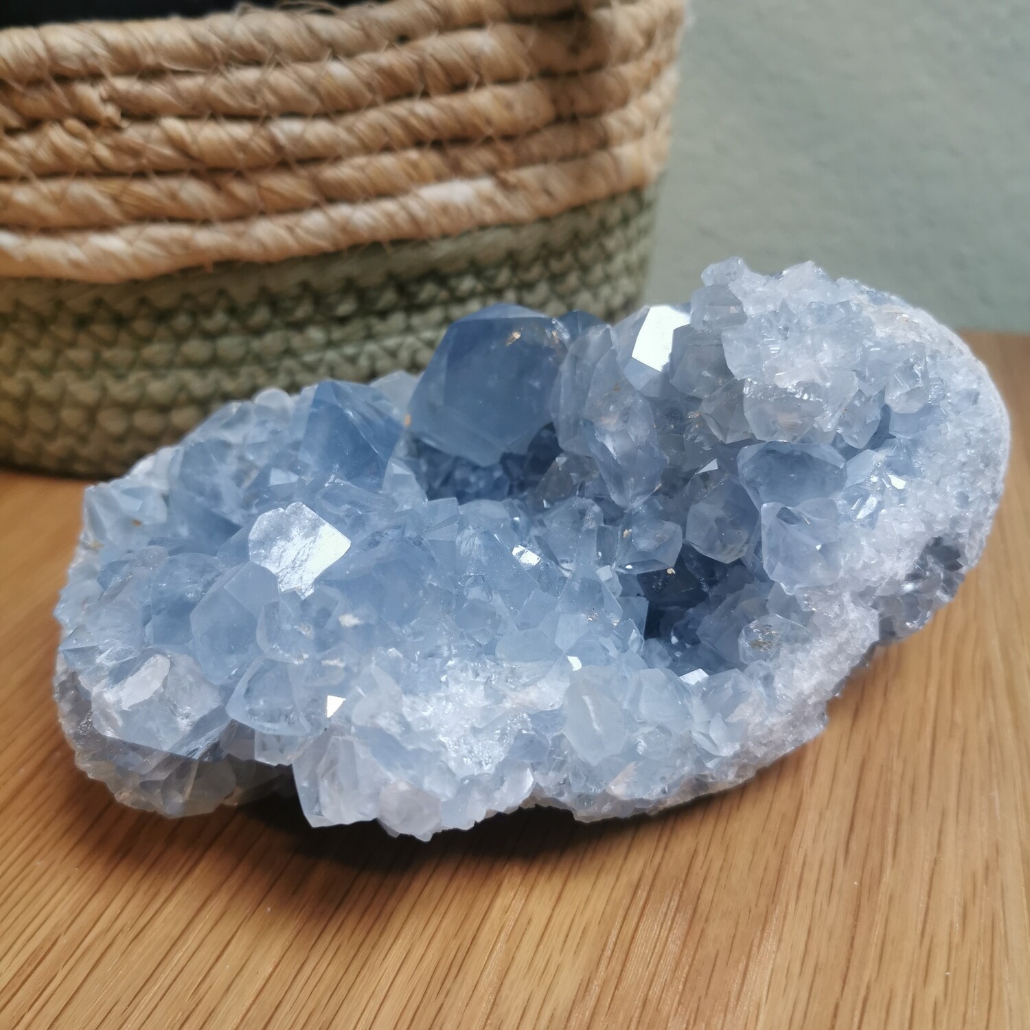COELESTIN CLUSTER MADAGASKAR