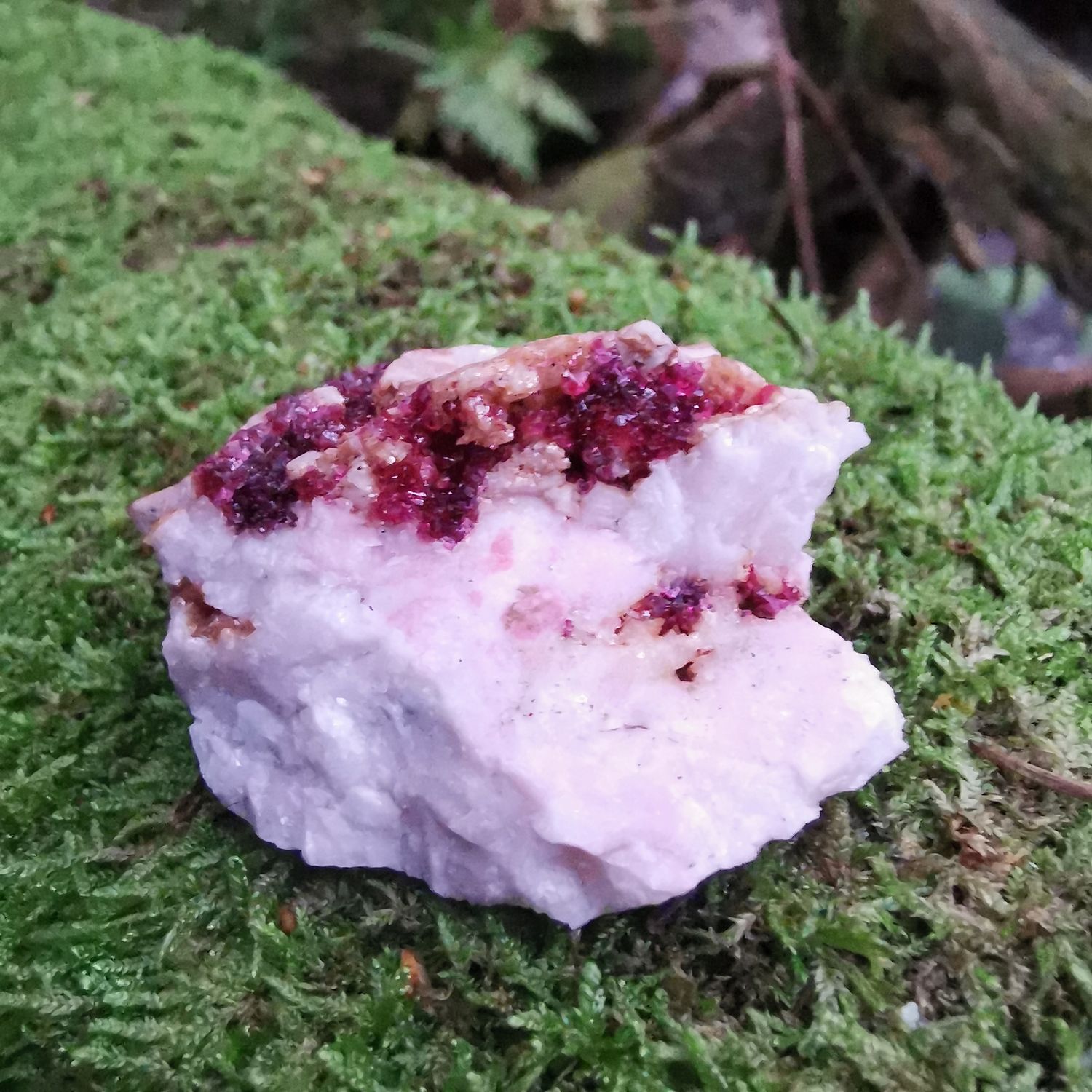 Seltener Roselith - Rohsteine, Mineralien, Kristalle, Edelsteine