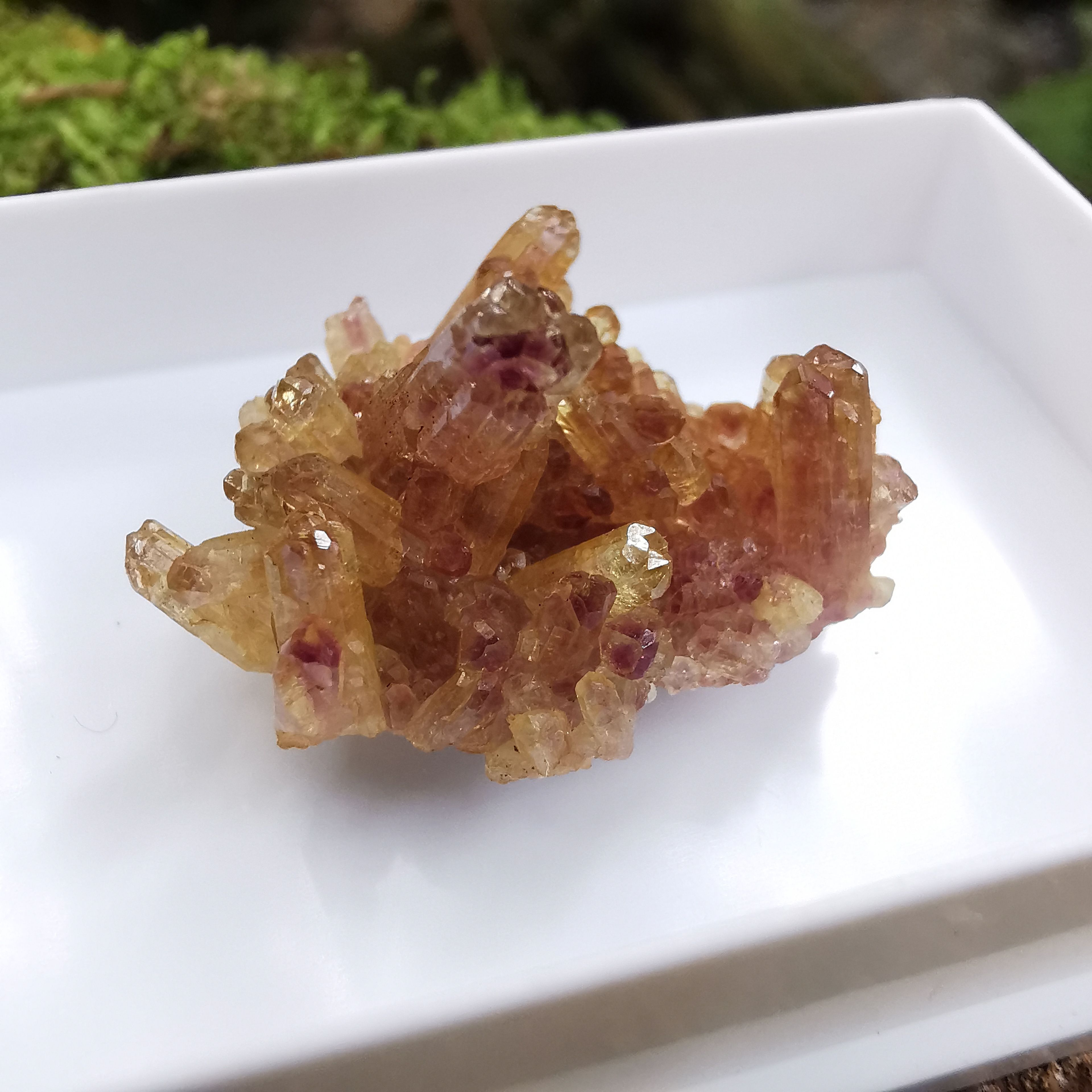 Vesuvian/ Vesuvianit -Mineralien , Kristalle, Raritäten