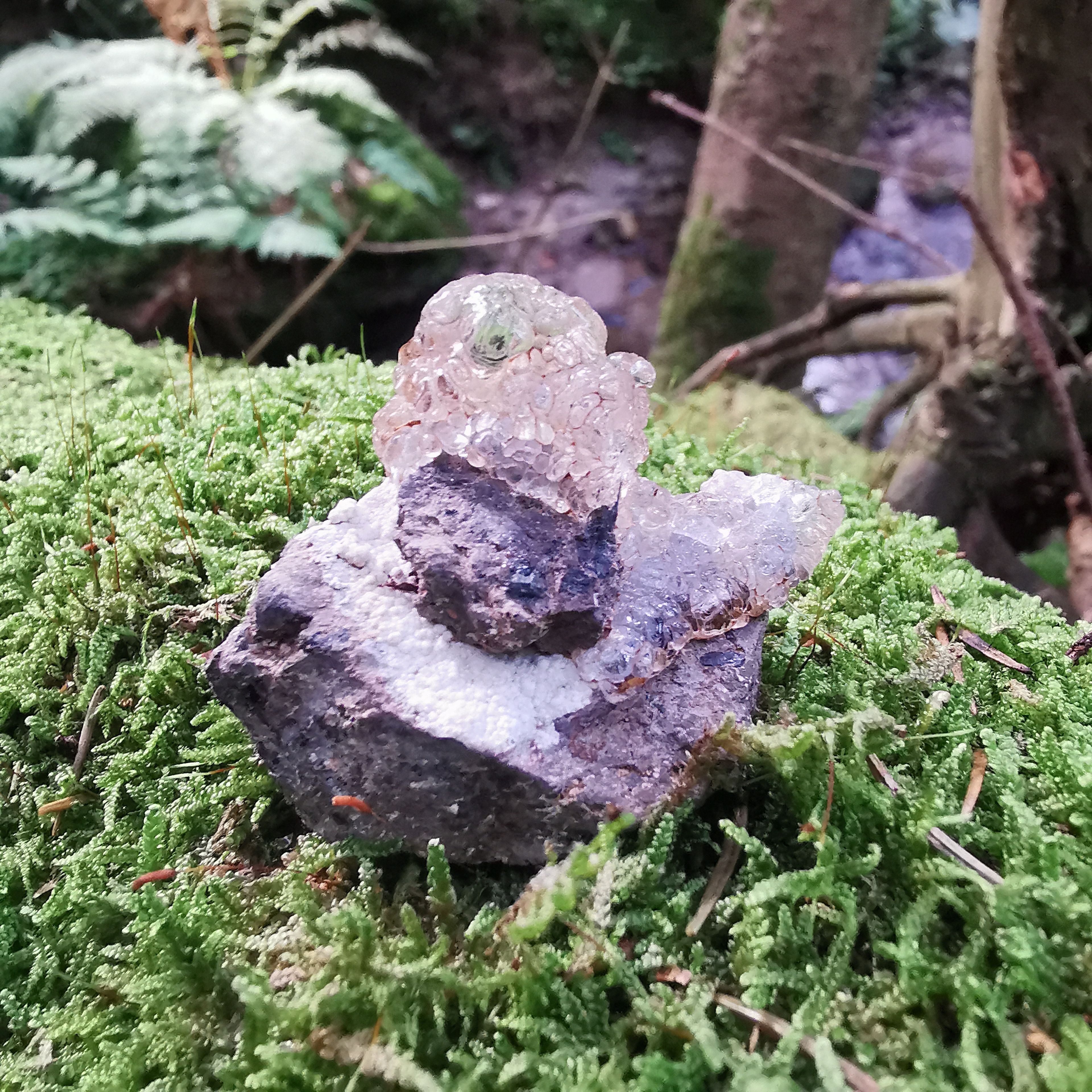 Hyalit-Mineralien, Kristalle, Raritäten