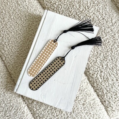 COZI Rattan Bookmark