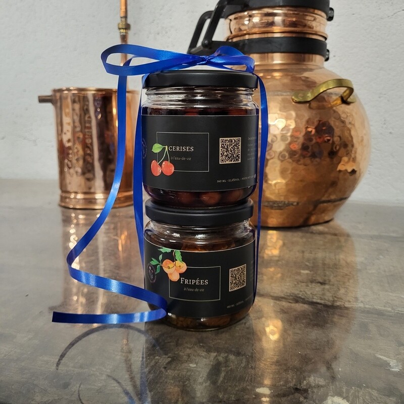 Duo gourmand de bocaux de fruits à l'eau-de-vie
