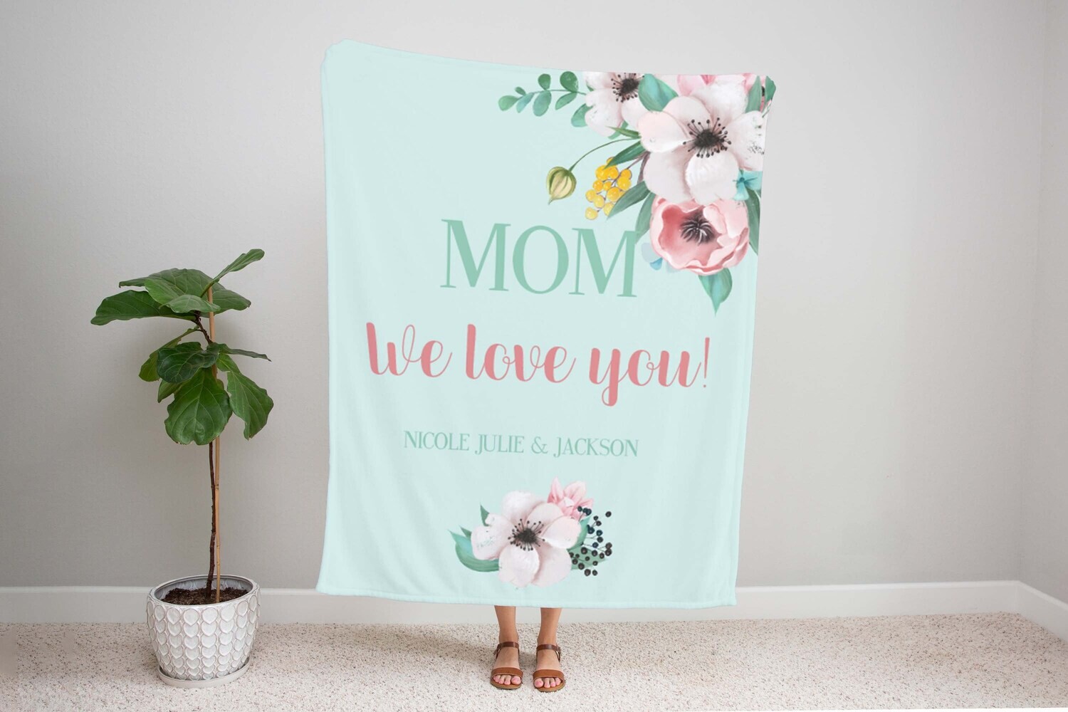 Customized We Love Mom Sunflower Blanket, Mothers Day Gift, Mom Blanket Christmas Gift For Mom Personalized Mom Blanket, Custom Name Blanket