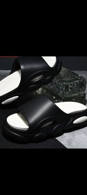 Men easy and fashionable summer slippers