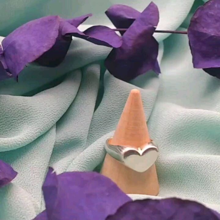 Corazón Lleno, anillo