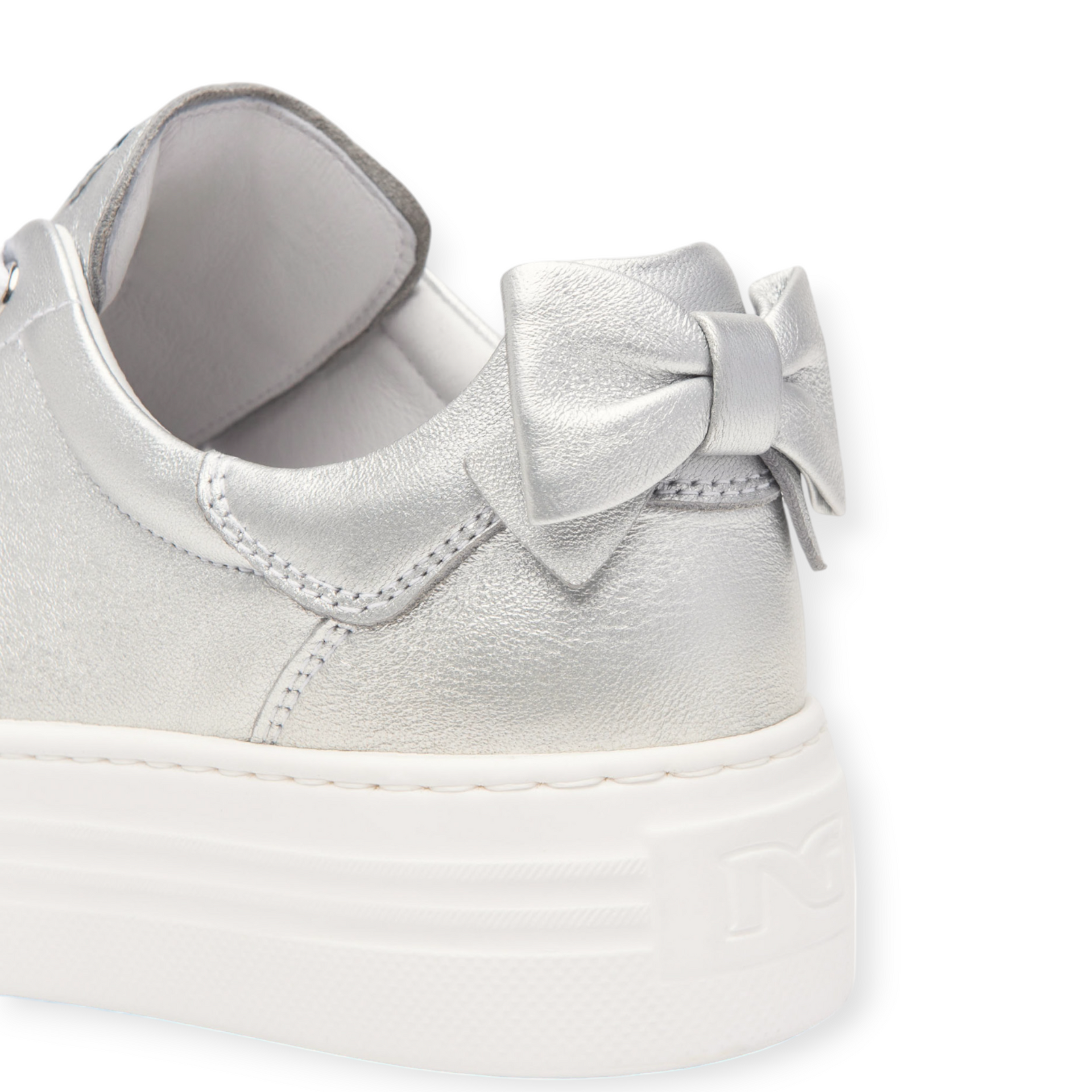 NeroGiardini Sneakers cuir argenté