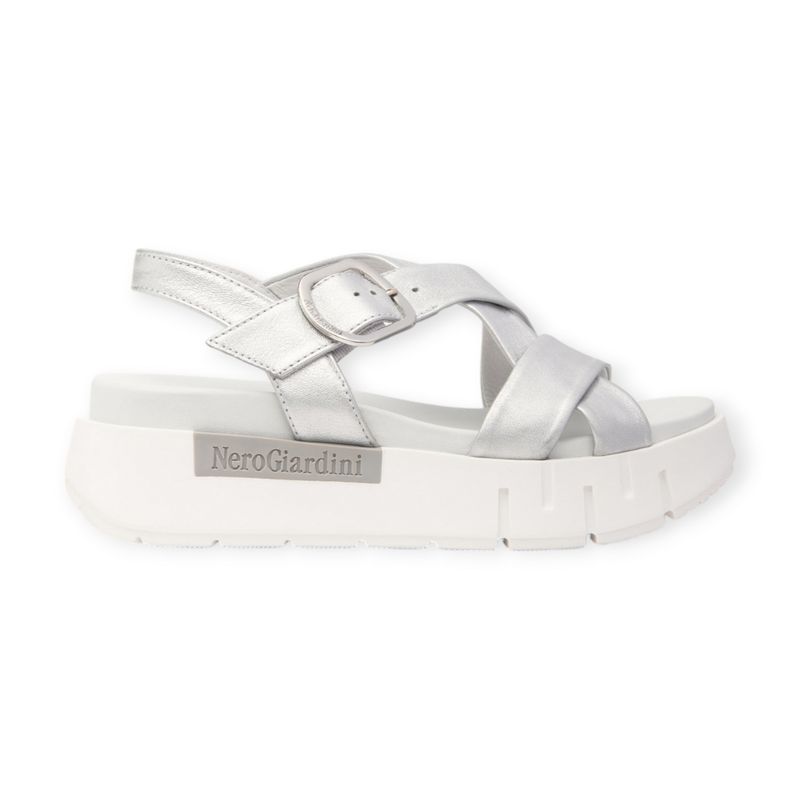 NeroGiardini Sandales lifty cuir argenté