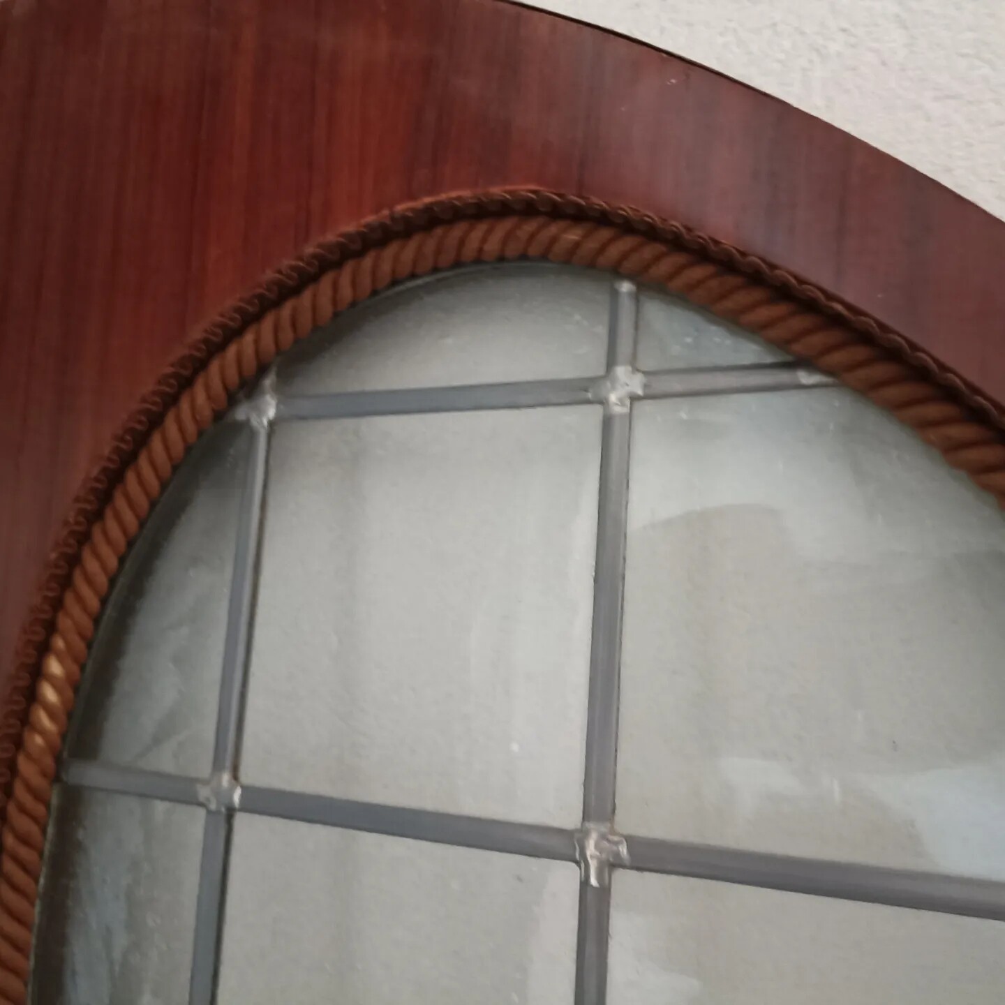 Finestre con vetro ed inserti a piombo