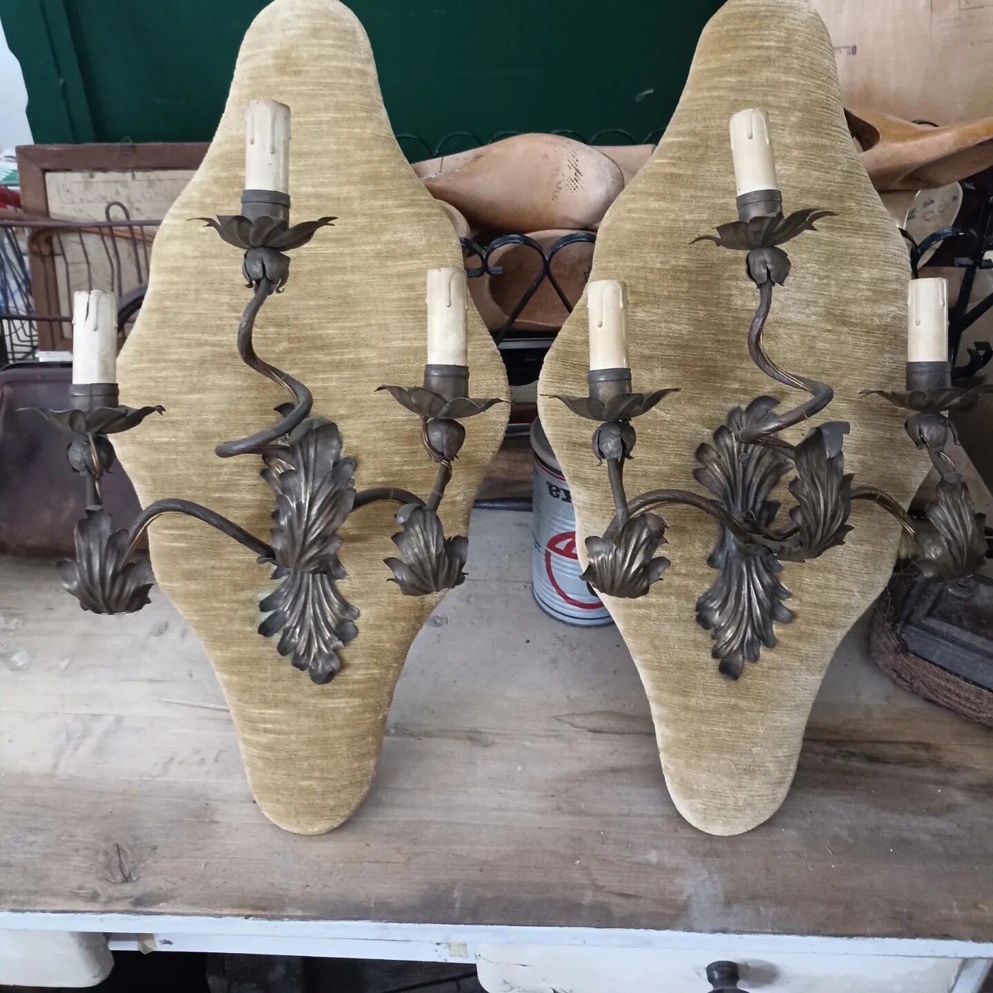 Coppia Applique con pannello in tessuto