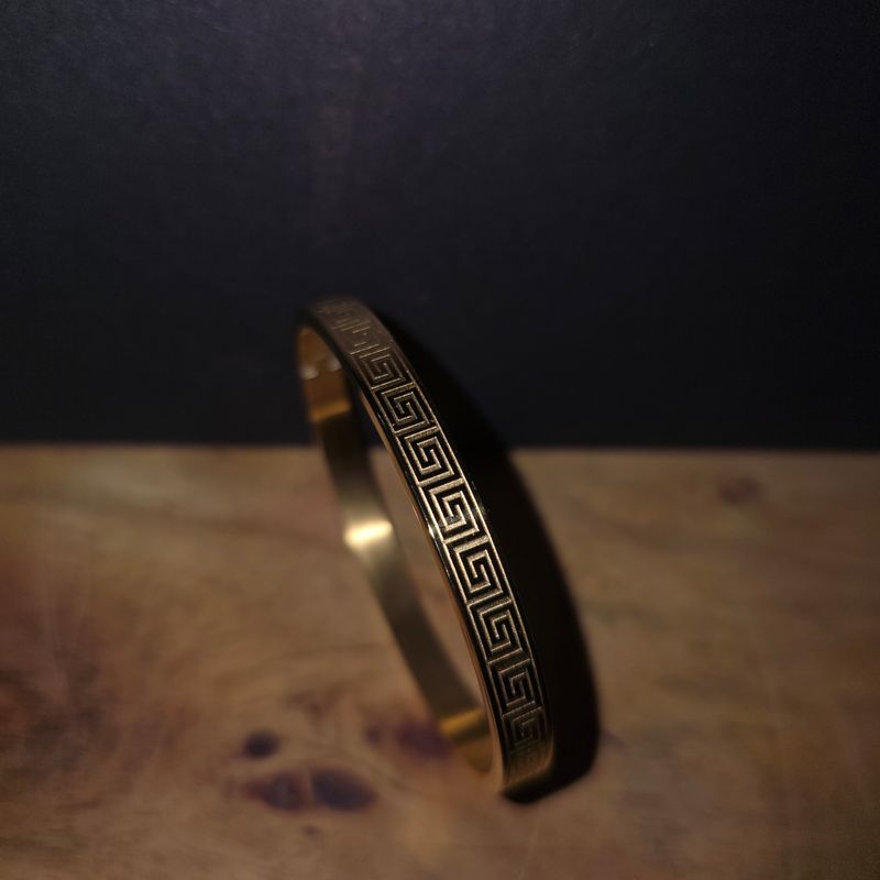 Aureus Key Bangle - Yellow Gold